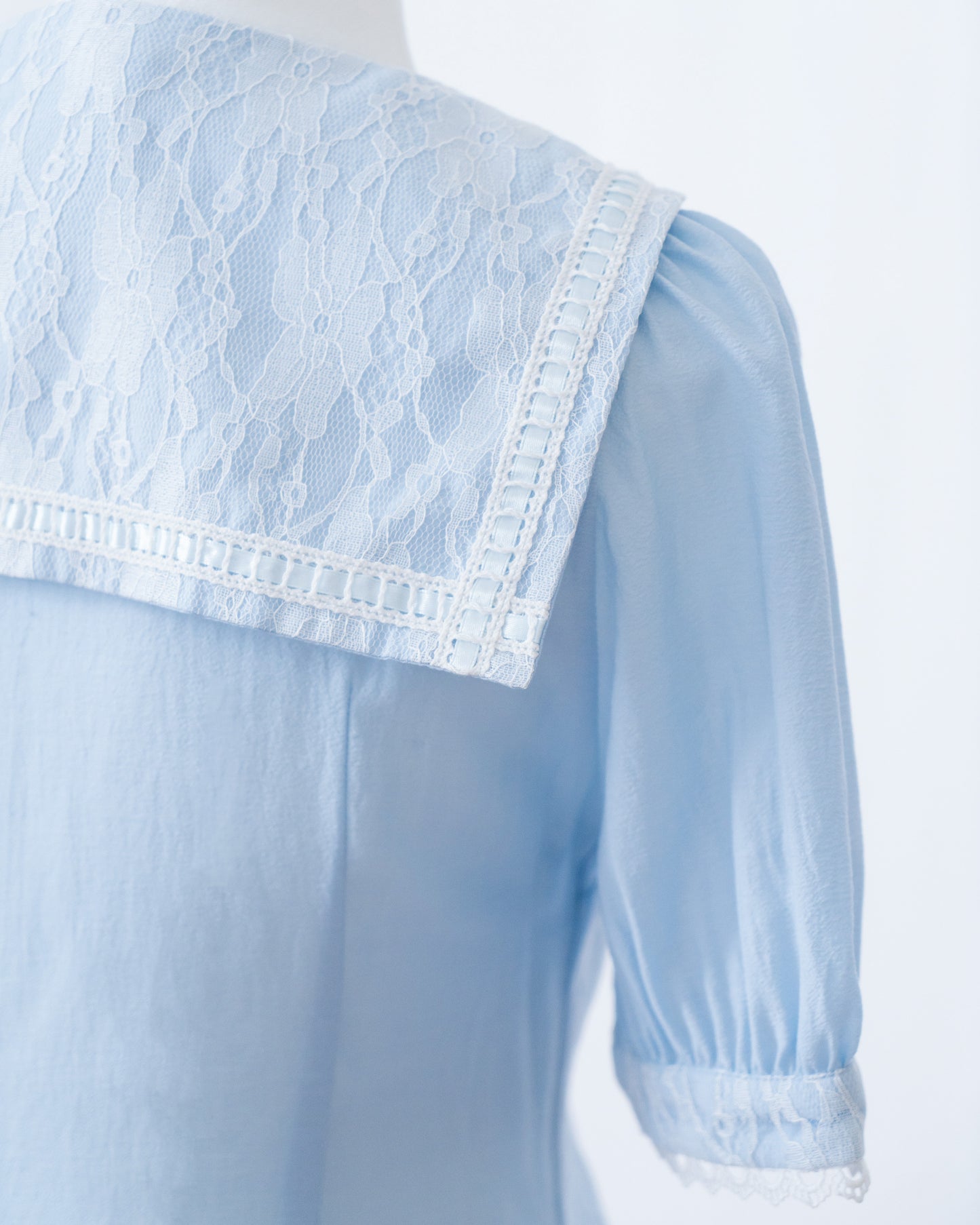 【MiZUiRO】"Ramune" blouse in 2 colors by HoneyPepperIX