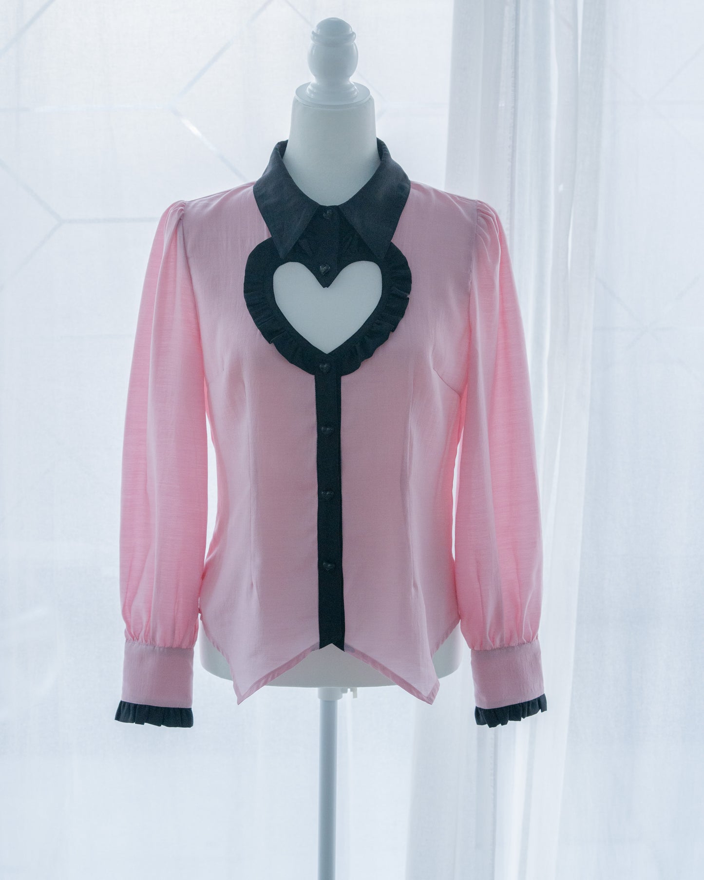【Wishing】“Heartquake” Blouse in 2 colors by HoneyPepperIX