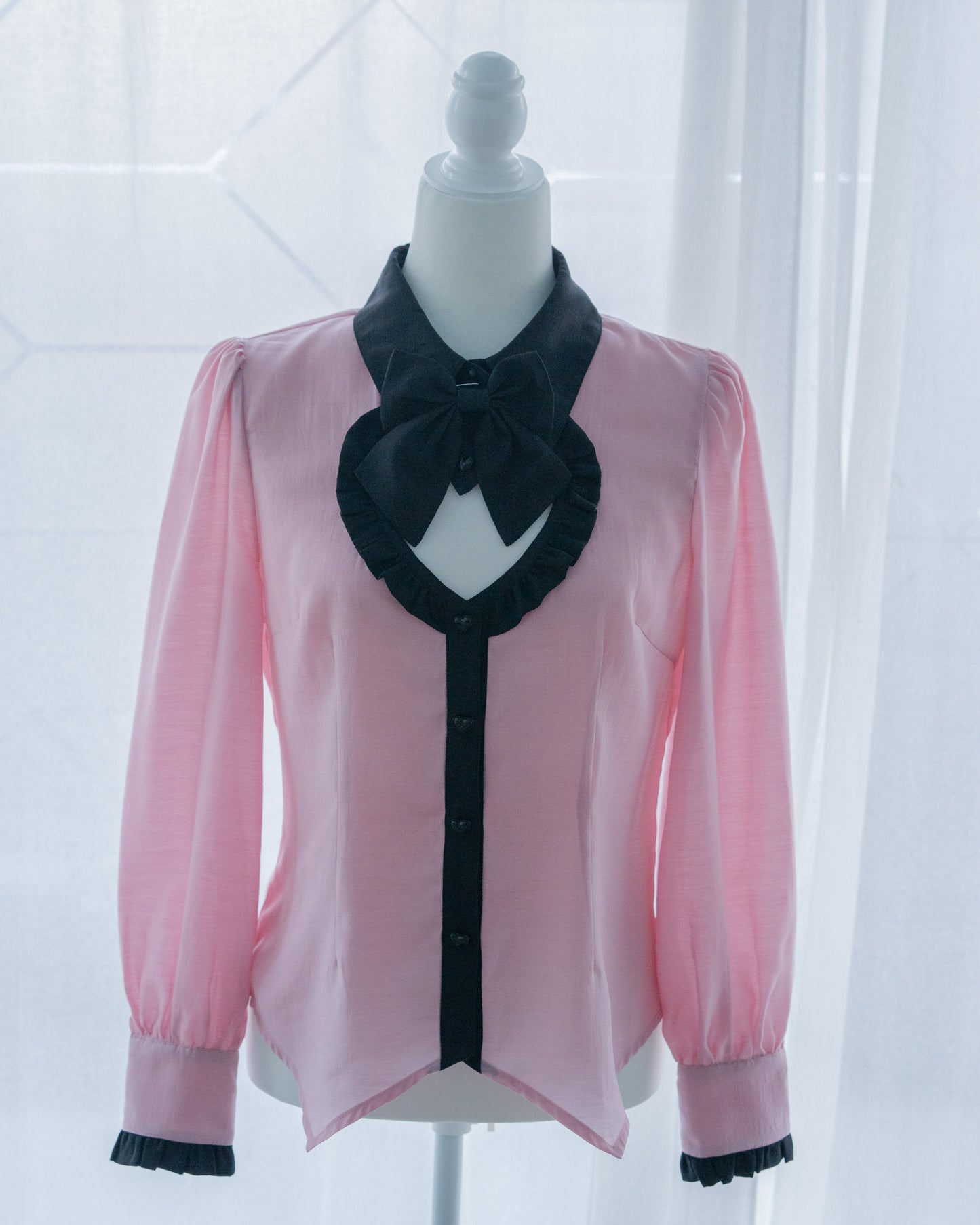 【Wishing】“Heartquake” Blouse in 2 colors by HoneyPepperIX