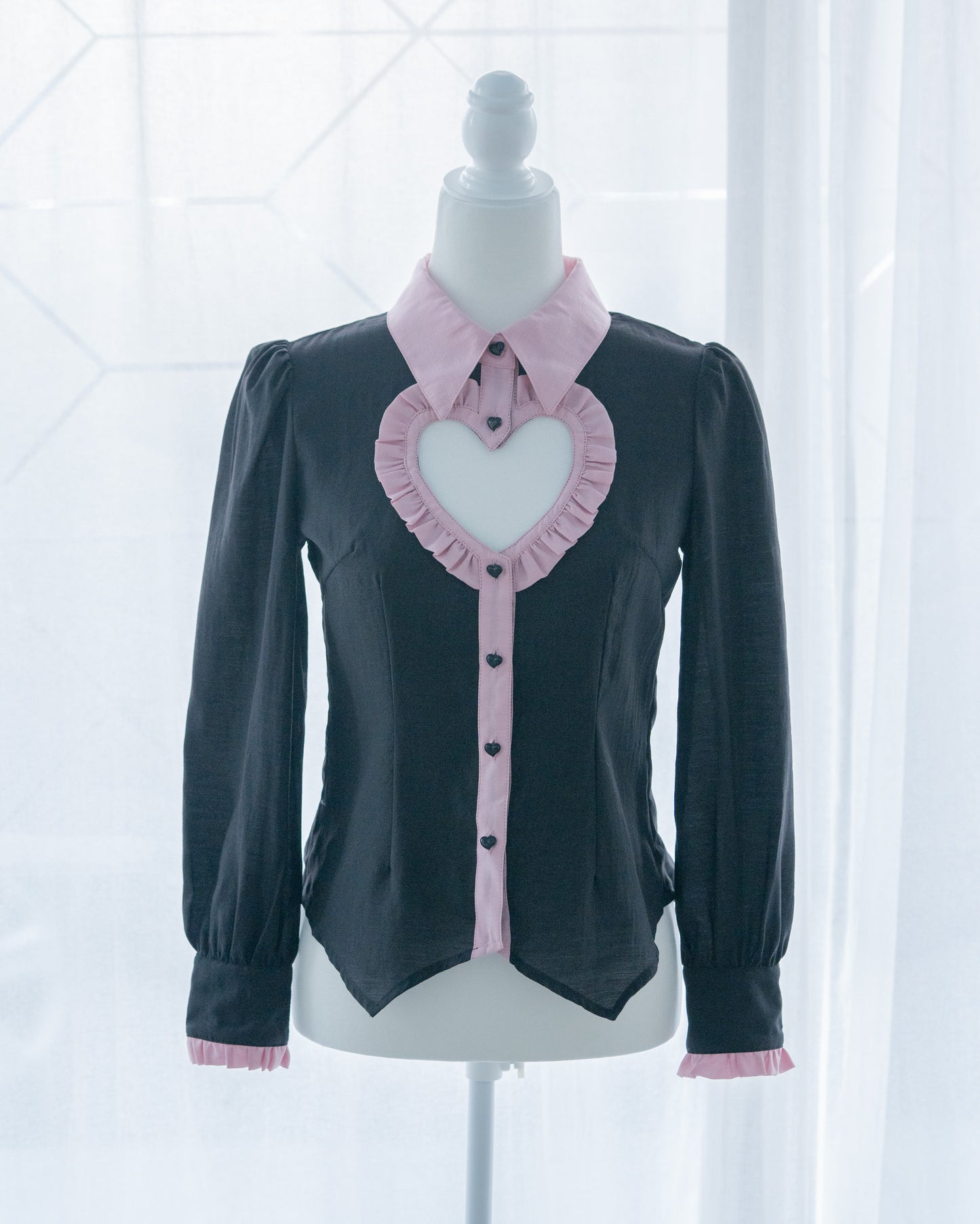 【Wishing】“Heartquake” Blouse in 2 colors by HoneyPepperIX