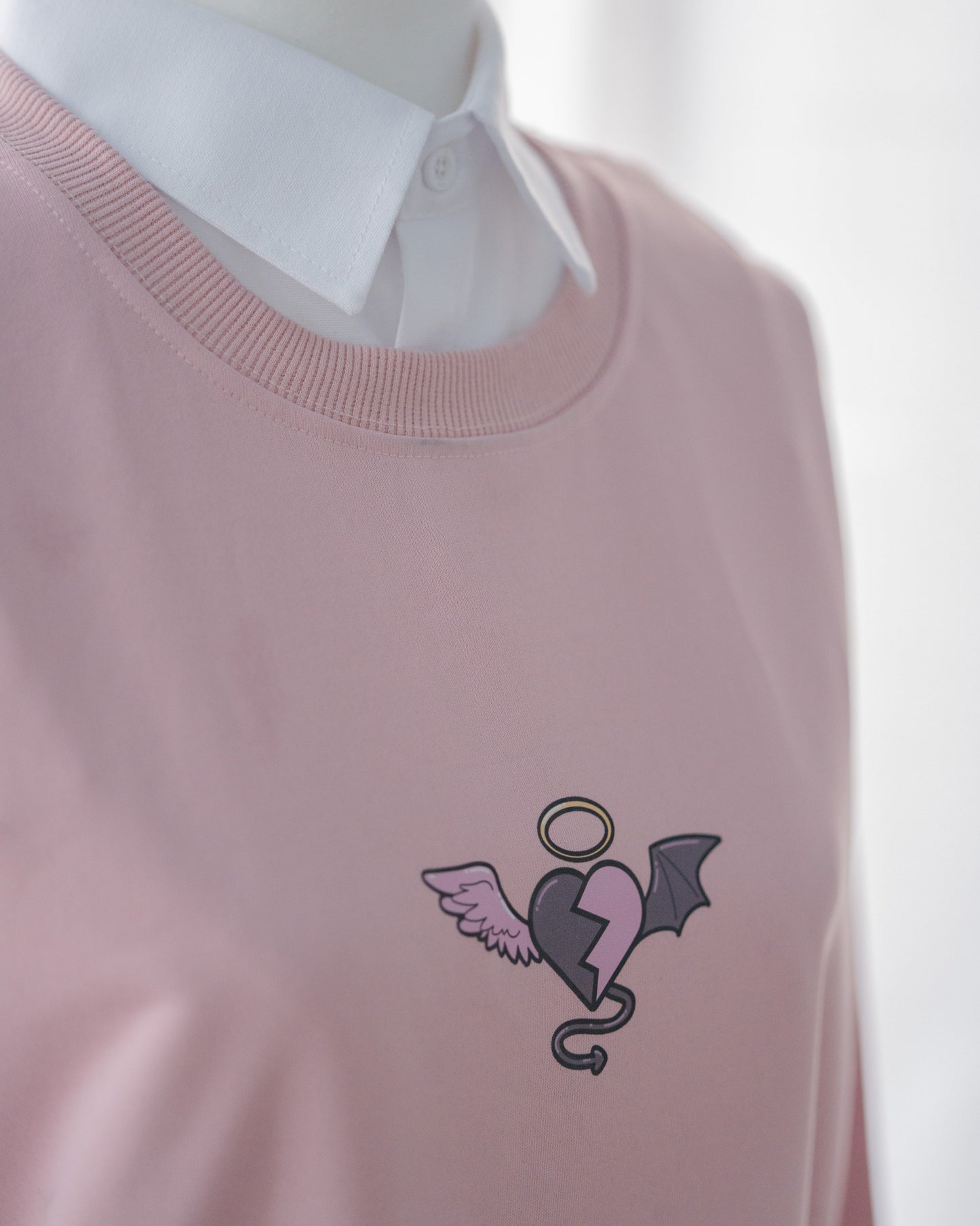 【Wishing】“Crush” Sweatshirt in 2 colors by HoneyPepperIX