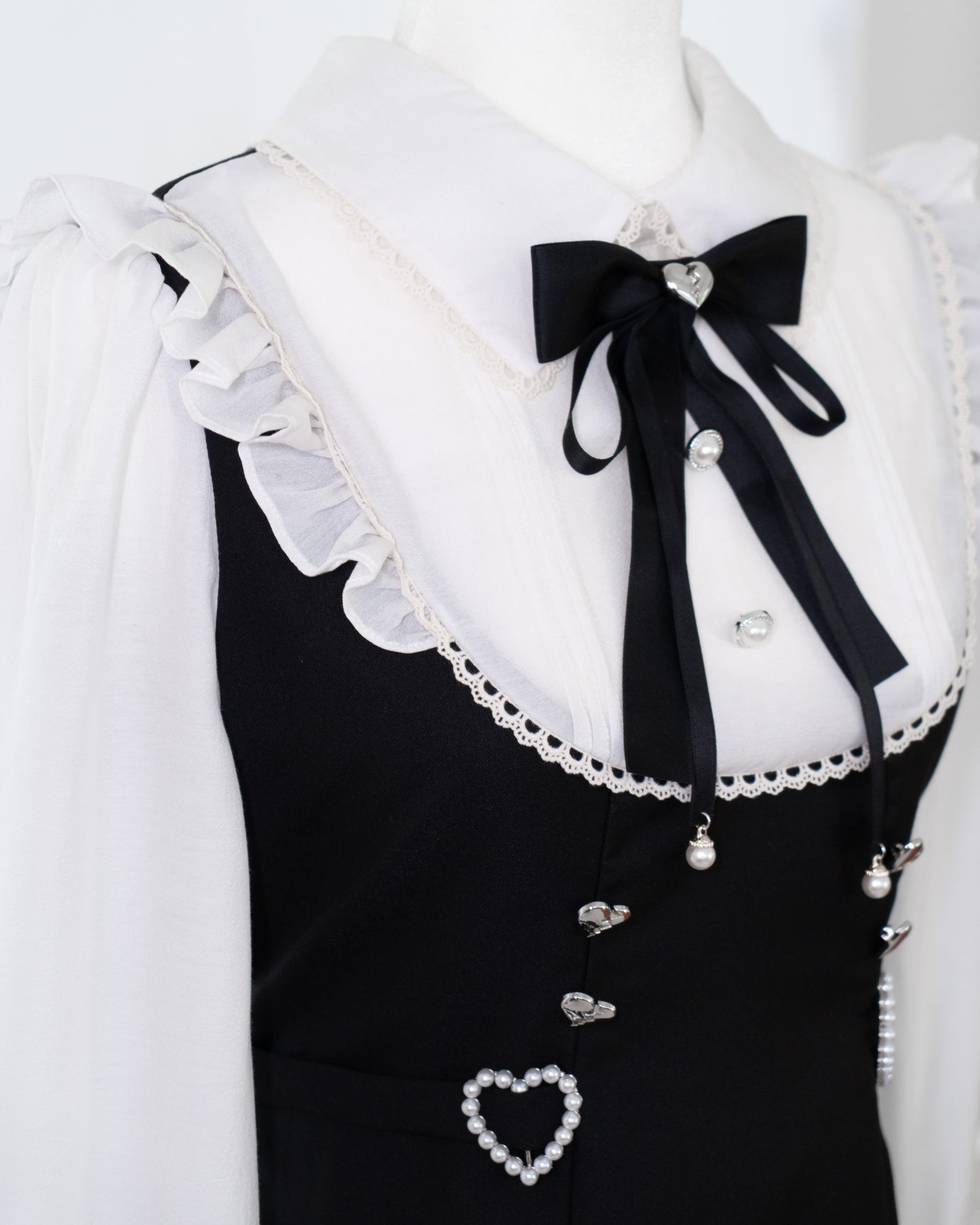 【Amu】"Amu" dress in 2 colors by HoneyPepperIX