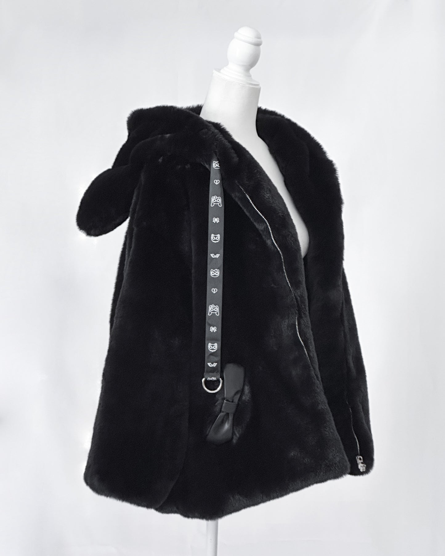 【HoneyMikou】HoneyPepperIX x Mikou Art "Coco" fluffy jacket with cat ears