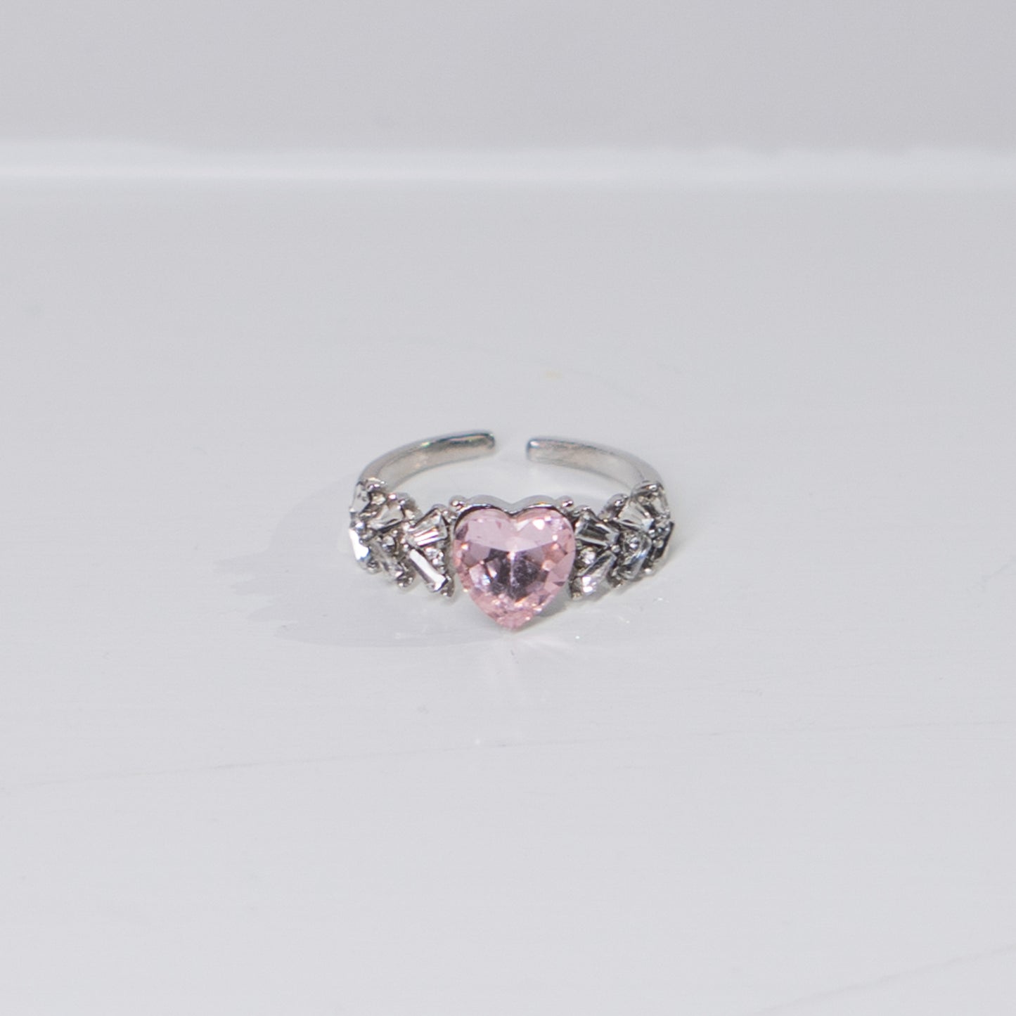 "Love and Vine" pink rhinestone heart ring (jirai-kei, lolita, kawaii)