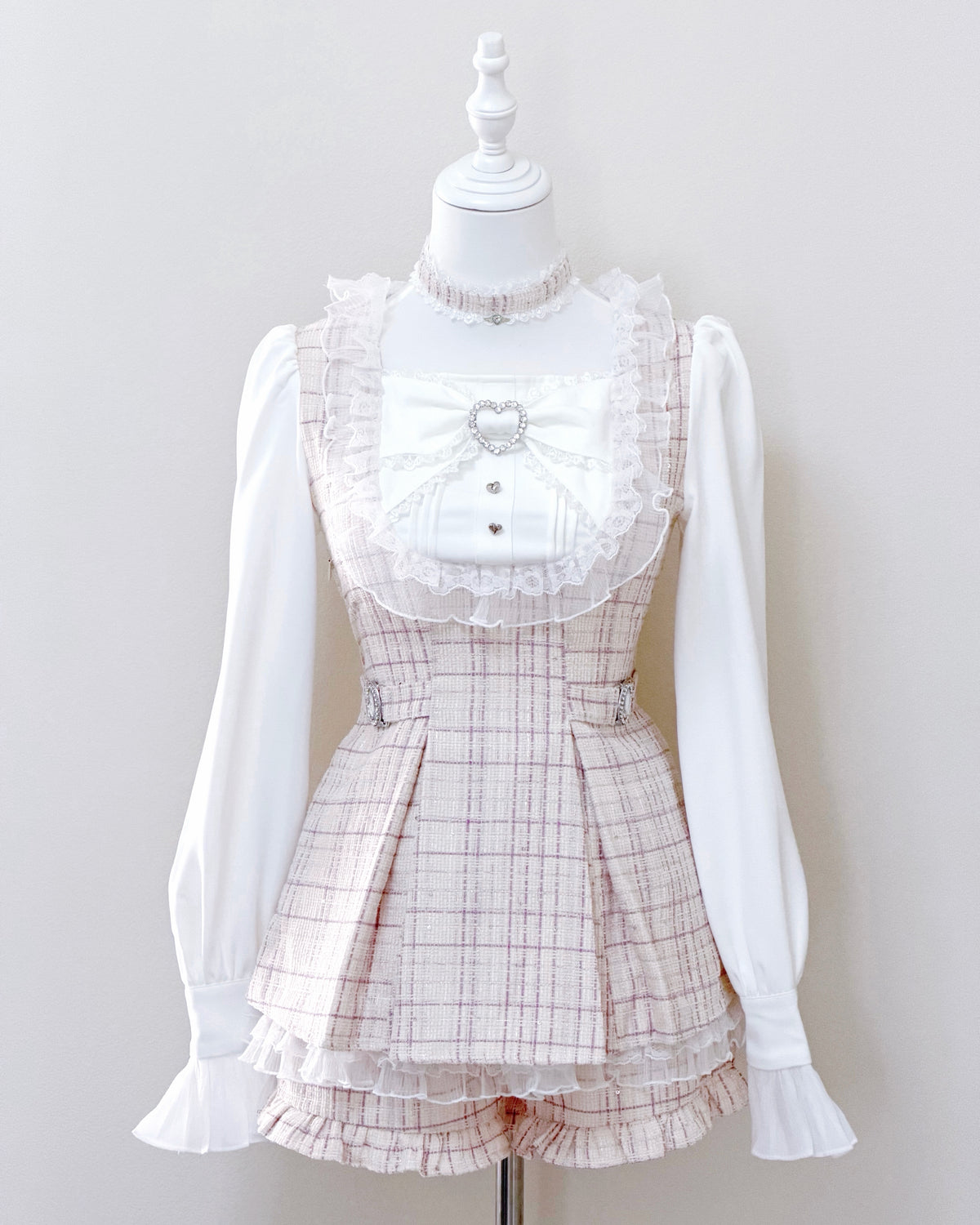 【Otome】"Yuki" setup, choker top and shorts set in 2 colors【preorder】